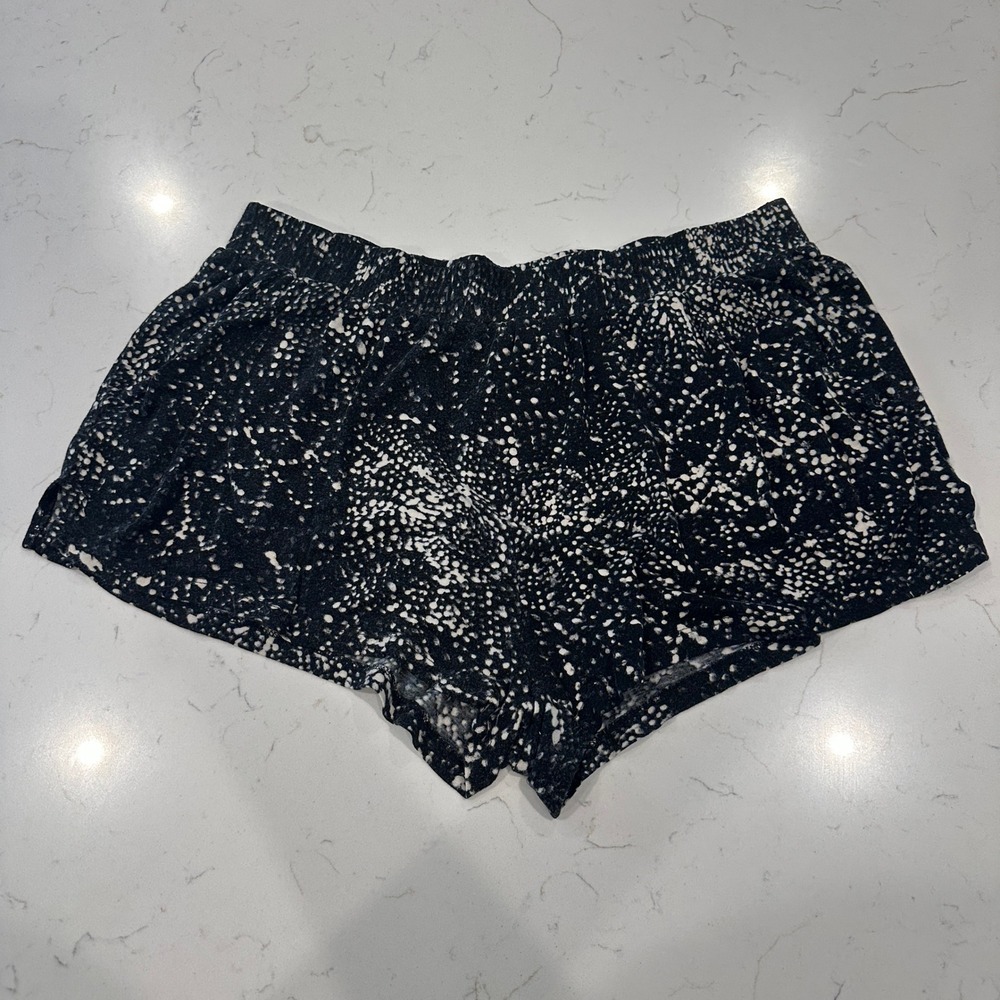 HM Women Black White Abstract Splatter Print Viscose Elastic Waist Shorts Pocket